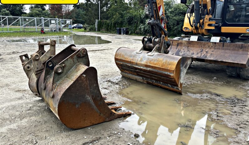 LIEBHERR A 910 COMPACT KOPARKA KOŁOWA full