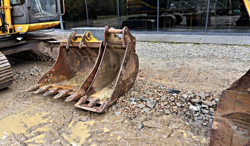 JCB JS 130 KOPARKA GĄSIENICOWA full