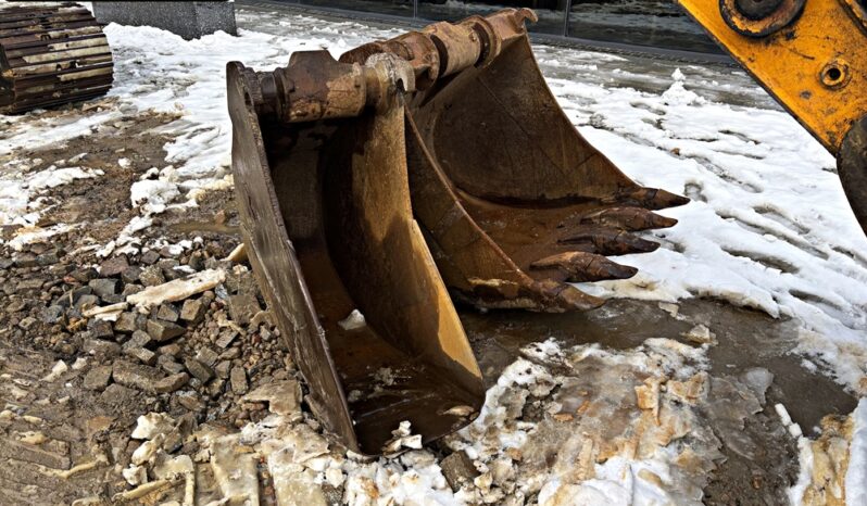 JCB JS 145 LC T4 KOPARKA GĄSIENICOWA full