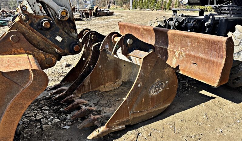 JCB JS 175 WTT4 KOPARKA KOŁOWA full