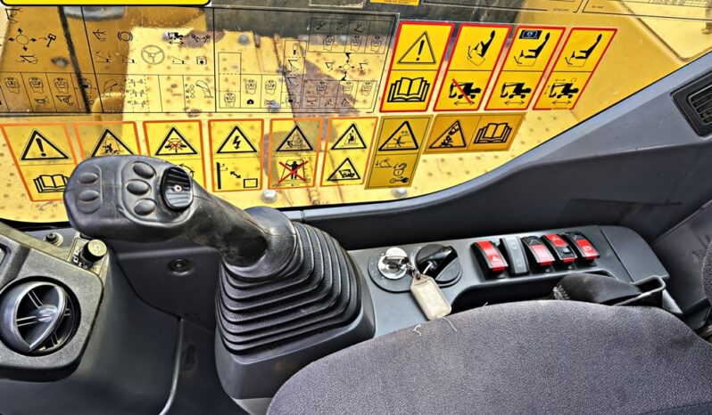 KOMATSU PW 118MR-11 KOPARKA KOŁOWA ROTOTILT full