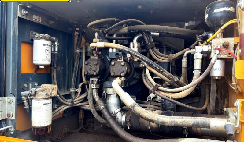 LIEBHERR R924LC KOPARKA GĄSIENICOWA full