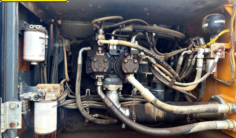 LIEBHERR R924LC KOPARKA GĄSIENICOWA full